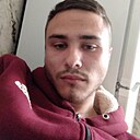 Виктор, 22 года