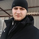 Максим, 24 года