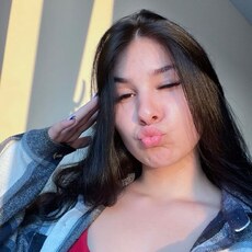 Фотография девушки Карина, 18 лет из г. Оренбург