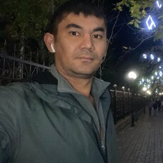 Фотография мужчины Davron, 34 года из г. Горно-Алтайск