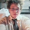 Максим, 19 лет