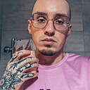 Максим, 33 года