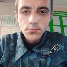 Фотография мужчины Саша, 19 лет из г. Харьков
