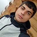 Максим, 22 года