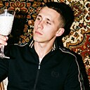 Макс, 24 года