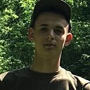 Максим, 23 года