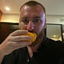 Play, 31 год