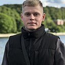 Денис, 22 года