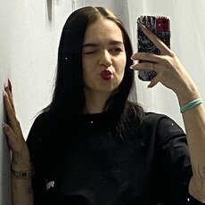 Фотография девушки Арина, 19 лет из г. Москва