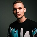 Макс, 24 года