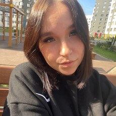 Фотография девушки Карина, 18 лет из г. Екатеринбург