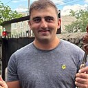 Арчили, 33 года