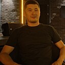 Sala, 33 года