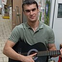 Umar, 21 год