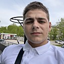 Виктор, 22 года