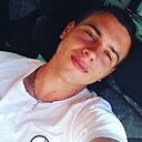 Ден, 34 года