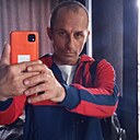 Юрий, 44 года