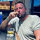 Саша, 44 года