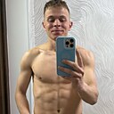 Ionel, 22 года