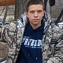Михаил, 18 лет