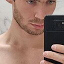 Алексеев, 33 года