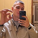 Максим, 24 года