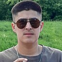 Амир, 22 года
