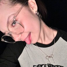 Фотография девушки Алёна, 19 лет из г. Екатеринбург