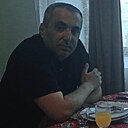 Манвел, 44 года