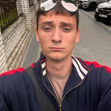 Фотография мужчины Денис, 19 лет из г. Кишинев
