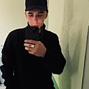 Анатолий, 20 лет