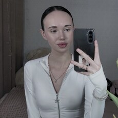 Фотография девушки Алина, 19 лет из г. Нижний Тагил
