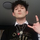 Dean, 18 лет