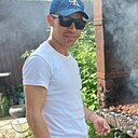 Хусейн, 32 года
