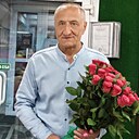 Анатолий, 61 год