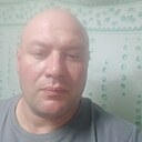 Слева, 40 лет