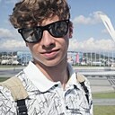 Максим, 25 лет