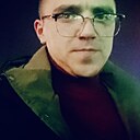 Али, 21 год