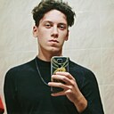 Денис, 22 года