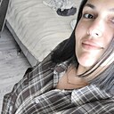 I Am, 32 года
