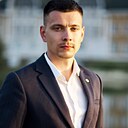 Михаил, 32 года