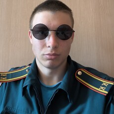 Фотография мужчины Илья, 18 лет из г. Калуга