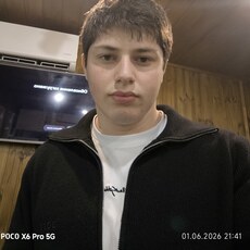 Фотография мужчины Абдула, 18 лет из г. Астрахань
