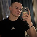 Илья, 21 год