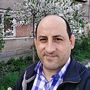 Pe, 42 года