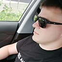 Михаил, 34 года