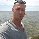 Виктор, 33 года