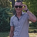 Виктор, 33 года