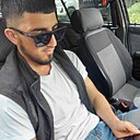Илхом, 22 года