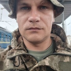Фотография мужчины Maksim, 37 лет из г. Изюм